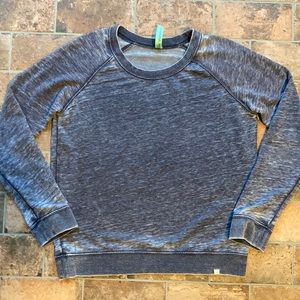 Honeydew faded blue crew neck sweatshirt